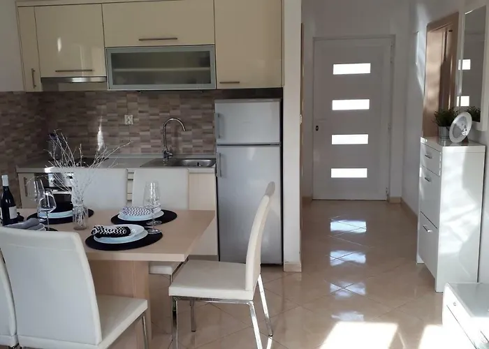 Prázdninový dům Happy Garden House *