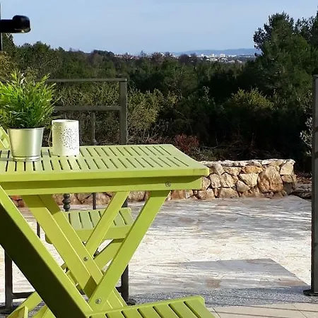 בית נופש Happy Garden House
